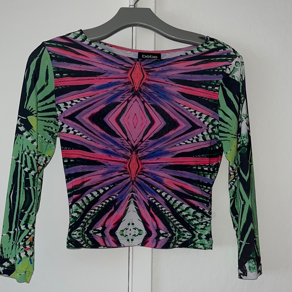 Crop Bebe top, 3/4 sleeves